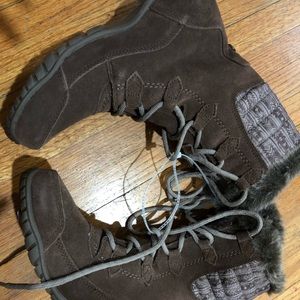 The North face winter boots size 6